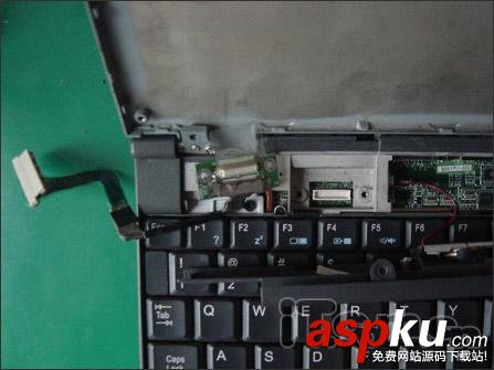 維修紀實:筆記本電腦開機白屏 花屏維修 筆記本電腦,開機白屏