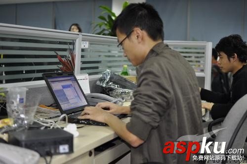 六大危害不容忽視 筆記本外接顯示器雜談 筆記本,外接顯示器