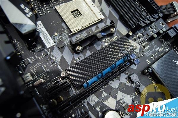 AMD Ryzen+映泰X370主板成功點亮 Ryzen加入液氮細節圖 AMD,Ryzen,映泰X370,主板,液氮
