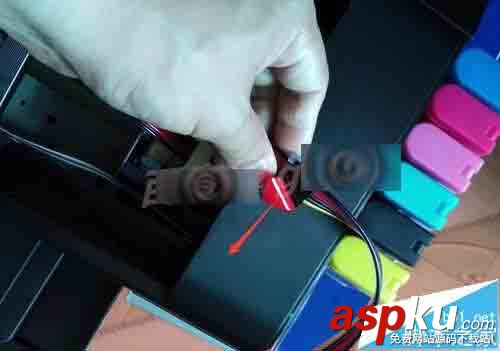 Epson愛(ài)普生R330打印機(jī)安裝連續(xù)供墨系統(tǒng)的圖文教程 Epson,愛(ài)普生R330,打印機(jī)
