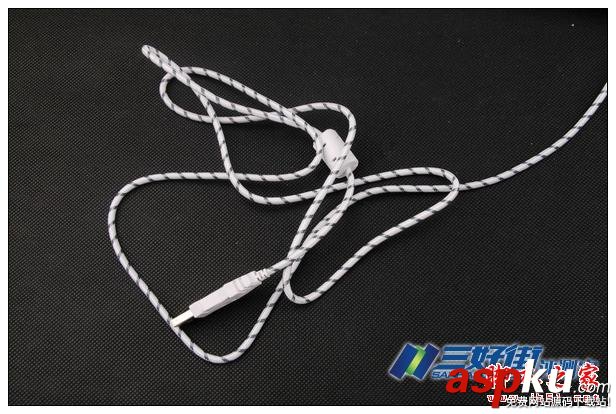 大白鯊SK-195高端縫發光游戲鍵盤評測 大白鯊,SK-195,游戲鍵盤,評測