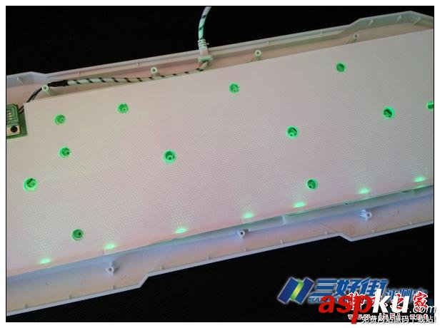大白鯊SK-195高端縫發光游戲鍵盤評測 大白鯊,SK-195,游戲鍵盤,評測