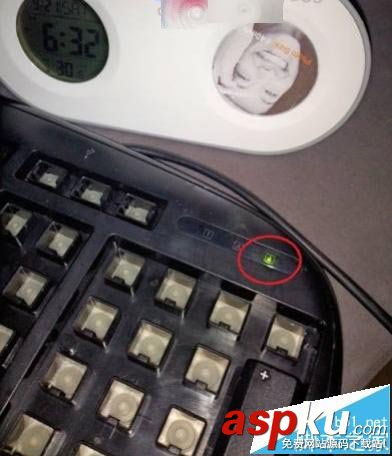 鍵盤怎么完全拆卸清理并重新組裝? 鍵盤拆卸