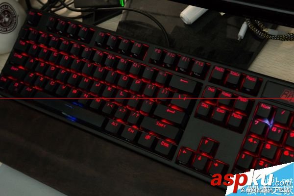 RK發(fā)布全球首款RGB燈效+靜電容 RK RC930 87鍵三色鍵盤評測 RGB燈效,RKRC930評測,三色鍵盤