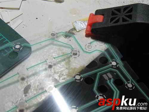圖解蘋果機鍵盤維修過程 蘋果機,鍵盤維修