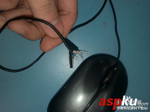 鼠標線裂了怎么辦? 修復鼠標線表面破損的辦法 鼠標維修