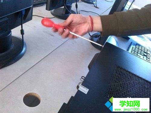 臺式電腦主板壞了如何更換 臺式電腦主板壞了如何更換