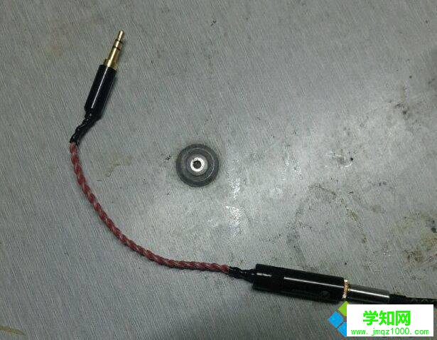 win7系統(tǒng)電腦插上耳機(jī)有底噪怎么辦 win7系統(tǒng)電腦插上耳機(jī)有底噪怎么辦