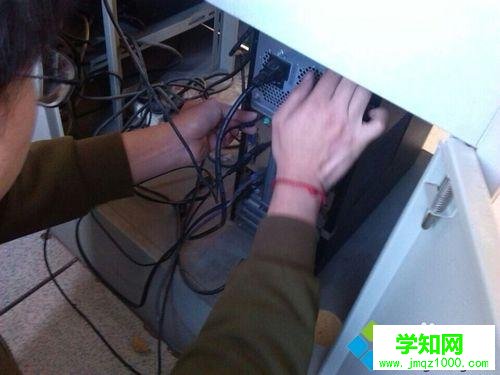 臺式電腦主板壞了如何更換 臺式電腦主板壞了如何更換