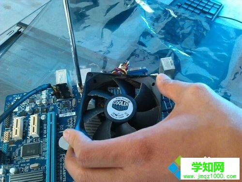 臺式電腦主板壞了如何更換 臺式電腦主板壞了如何更換