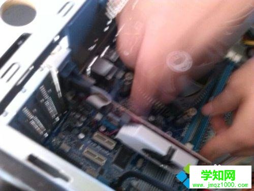 臺式電腦主板壞了如何更換 臺式電腦主板壞了如何更換