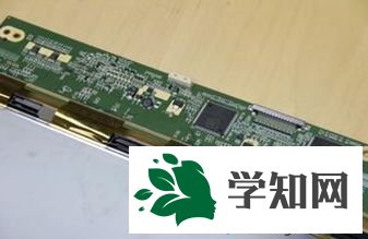 windows7系統開機顯示屏出現白屏如何解決