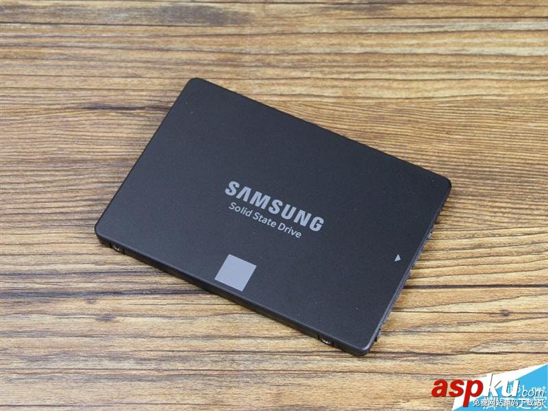 低端市場的SSD性能如何?兩款熱門入門級120GB SSD大比拼 120GB,SSD