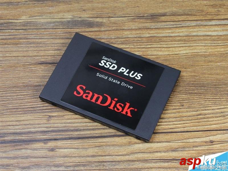 低端市場的SSD性能如何?兩款熱門入門級120GB SSD大比拼 120GB,SSD