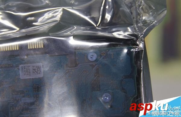 300元買的2T硬盤靠譜不?2T移動硬盤測試 2T硬盤