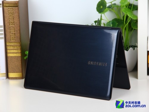 三星ATIVBook 9Lite藍色 外觀圖 
