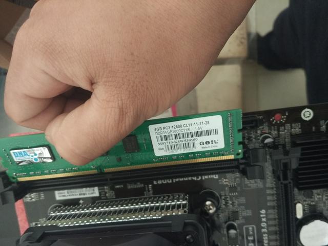 自己怎么組裝電腦?新手組裝電腦的方法