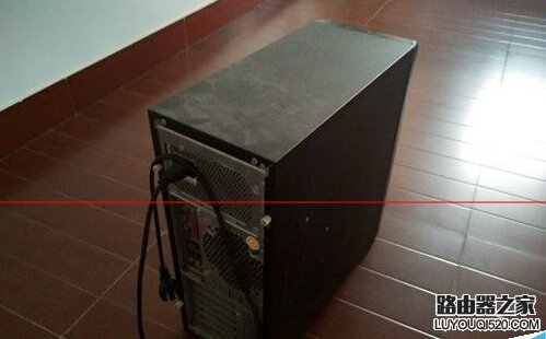 臺式機電腦怎么安裝內存條?