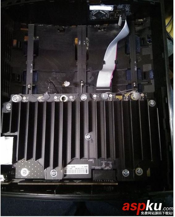 斐訊K3路由器內(nèi)部做工如何?斐訊K3路由器拆解圖評(píng)測(cè) 斐訊K3,斐訊K3路由器,斐訊K3拆解,斐訊K3評(píng)測(cè)