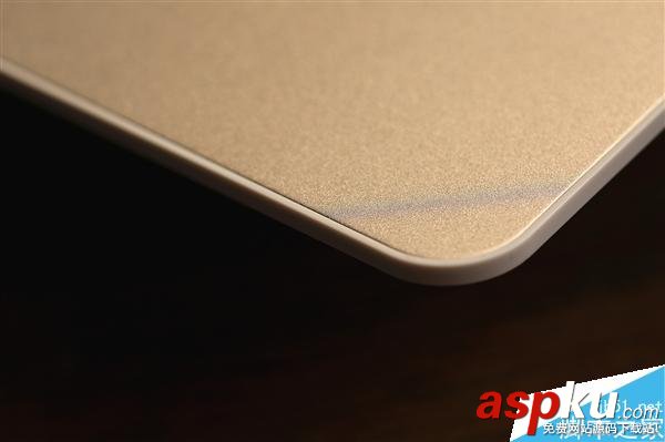 360安全路由5G版圖賞:薄如鼠標墊 360安全路由,5G