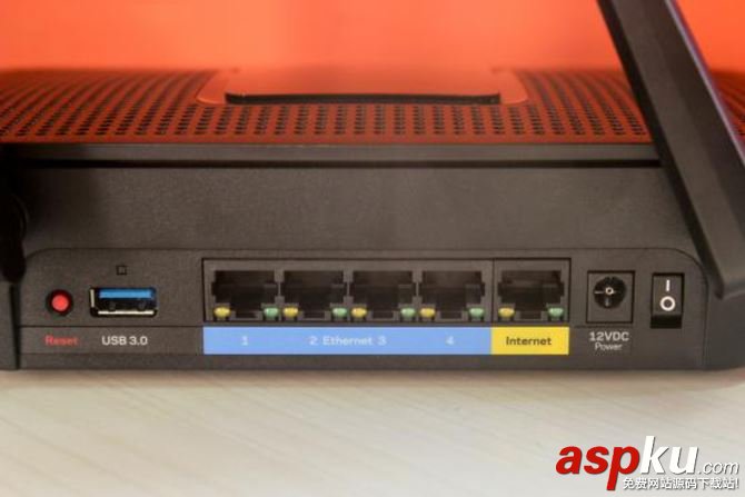 NETGEAR R8000與Linksys EA8300哪個好?網件R8000/Linksys EA8300對比評測 NETGEAR,網件R8000,Linksys,EA8300,網件R8000評測