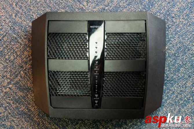 NETGEAR R8000與Linksys EA8300哪個好?網件R8000/Linksys EA8300對比評測 NETGEAR,網件R8000,Linksys,EA8300,網件R8000評測