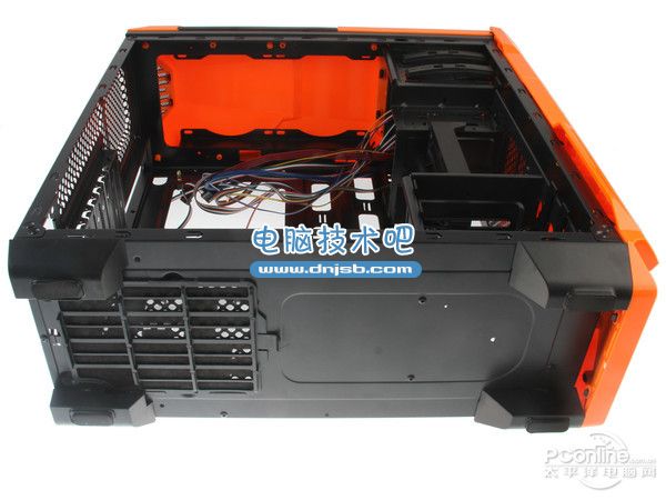 鑫谷戰(zhàn)艦EVO底部 鑫谷戰(zhàn)艦EVO底部