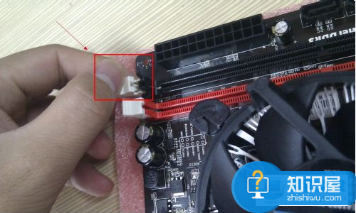 計(jì)算機(jī)該如何安裝內(nèi)存條 電腦安裝內(nèi)存條的圖文教程