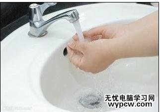 更換電腦主板電池的方法