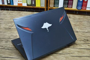 未來人類魔鬼魚DR7-PLUS評測:120Hz的“吃雞”利器