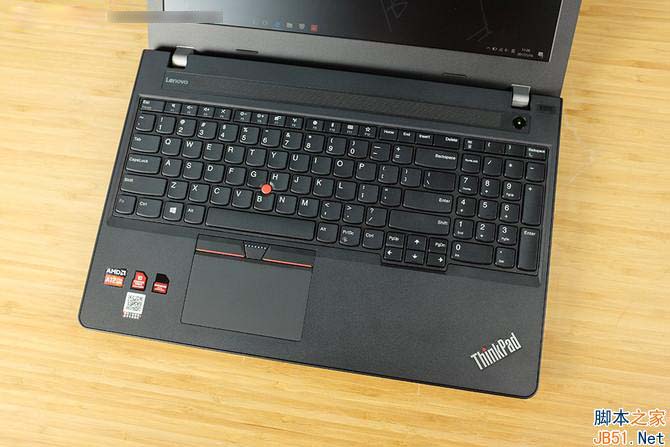 ThinkPad E575外觀解析
