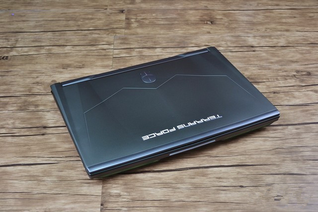 未來人類S6評測:一臺頂級游戲PC裝備