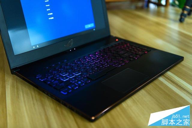 8代6核酷睿冰刃首發 華碩GM501GS游戲本首測 