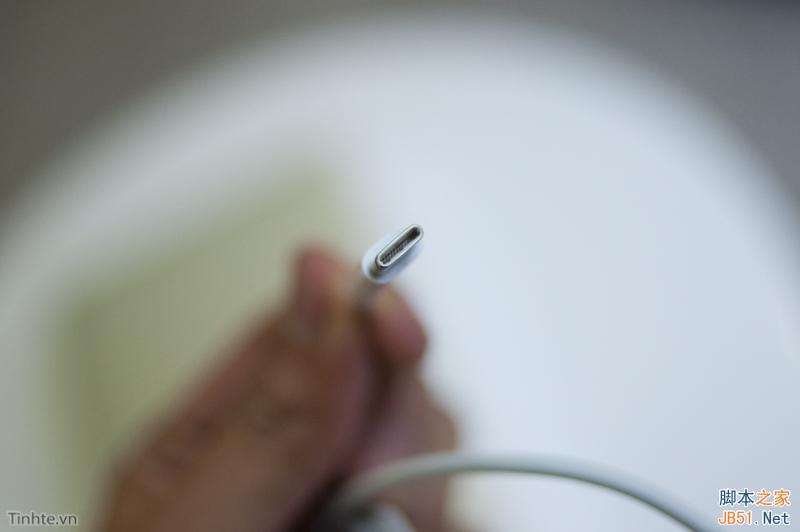 史上最薄Macbook開(kāi)箱：精致到?jīng)]話說(shuō)