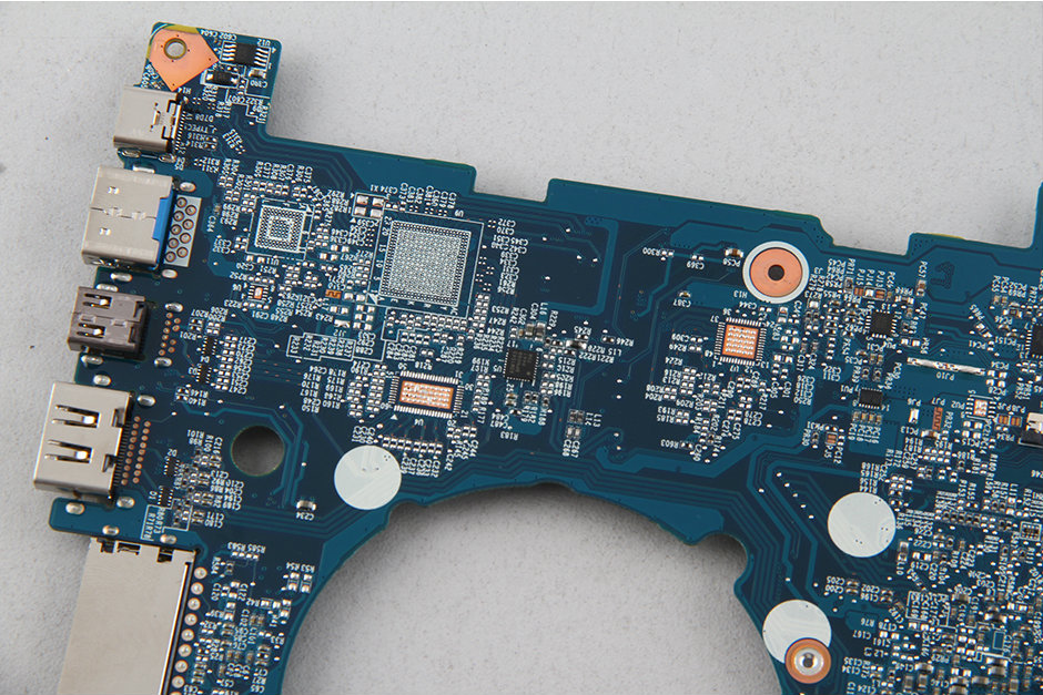 海爾凌越S4深度拆機(jī)圖解評(píng)測(cè)全過程