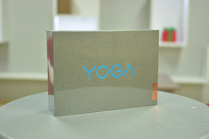 極致輕薄翻轉變形 聯想YOGA 720 12評測