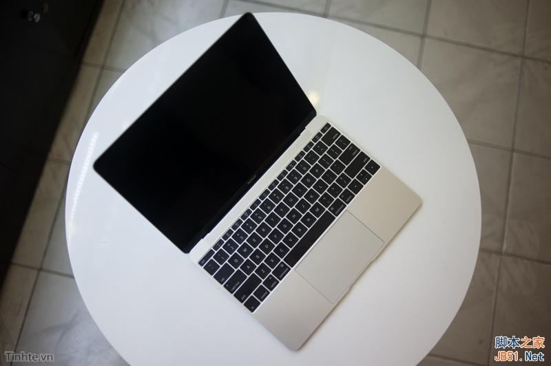 史上最薄Macbook開(kāi)箱：精致到?jīng)]話說(shuō)