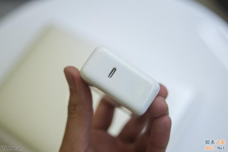 史上最薄Macbook開(kāi)箱：精致到?jīng)]話說(shuō)