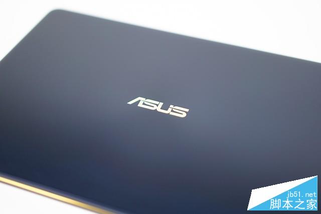 深藍與亮金創造華貴美感 華碩靈耀360評測