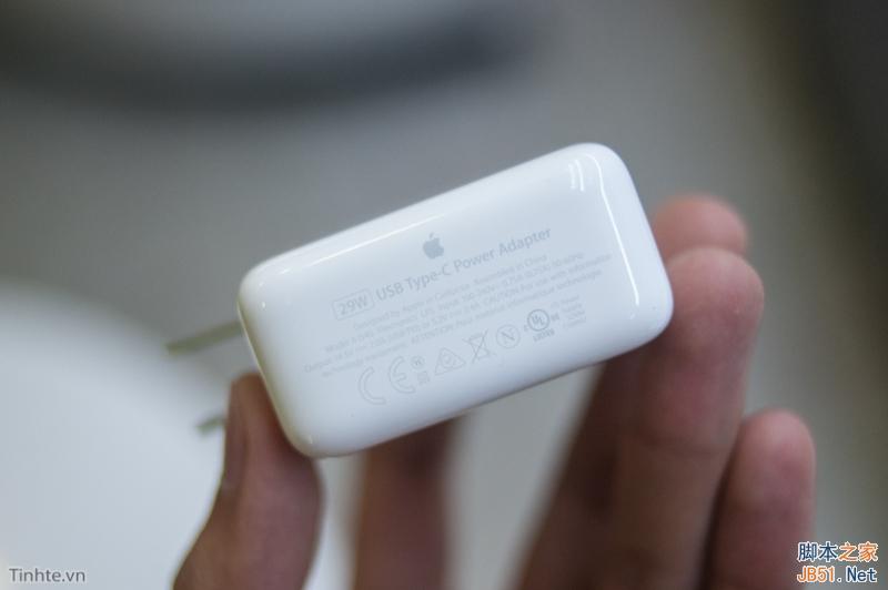 史上最薄Macbook開(kāi)箱：精致到?jīng)]話說(shuō)