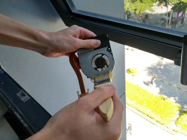 華碩X550C怎么拆機 華碩X550C清理灰塵與升級SSD教程