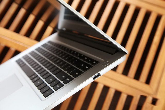 華為MateBook D怎么拆機?華為MateBook D拆機圖文步驟詳解