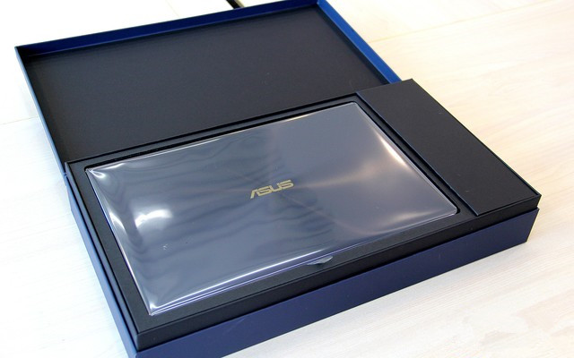 華碩靈耀3 Deluxe 