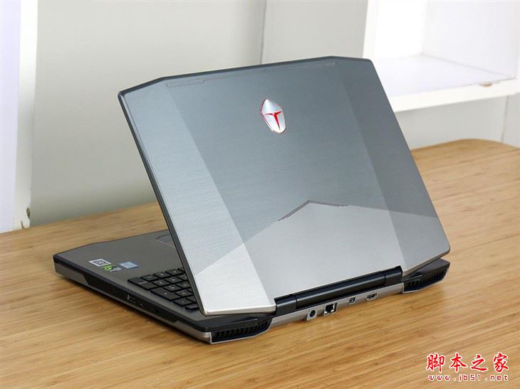 外觀性能雙升級 雷神911M鉑金版評測