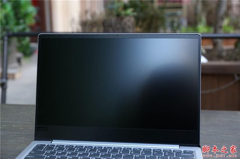 國內首款銳龍5 2500U筆記本評測:8代酷睿勁敵