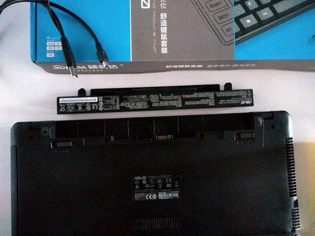 華碩X550C怎么拆機 華碩X550C清理灰塵與升級SSD教程