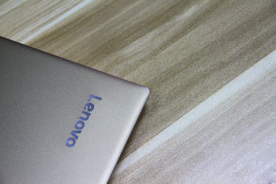 輕薄!有型!窄邊框!聯(lián)想小新潮7000-13圖賞