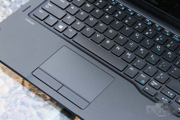 觸控板和鍵盤 觸控板和鍵盤