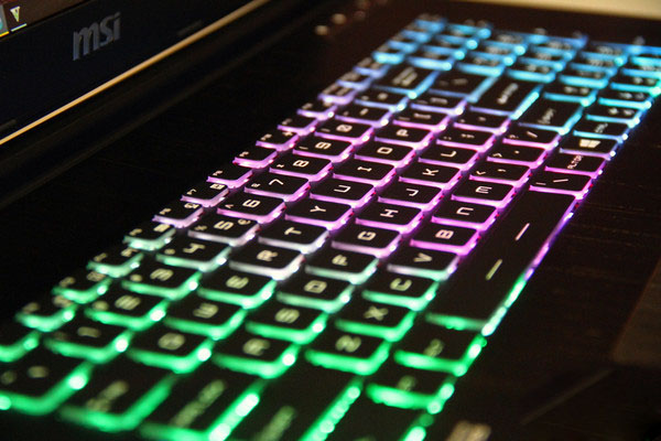 微星GE72 MVR 微星GE72 MVR