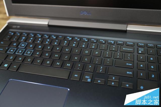 酷睿i9加持藍白電競新銳 戴爾游匣G7評測